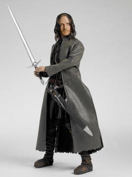 Tonner - Lord of the Rings - STRIDER, RANGER OF THE NORTH - Doll